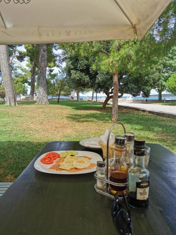 Emily Deluxe Superior 5 Star Studio Apartment, Your Piece Of Heaven With Sea & Park View Novigrad  Exterior photo