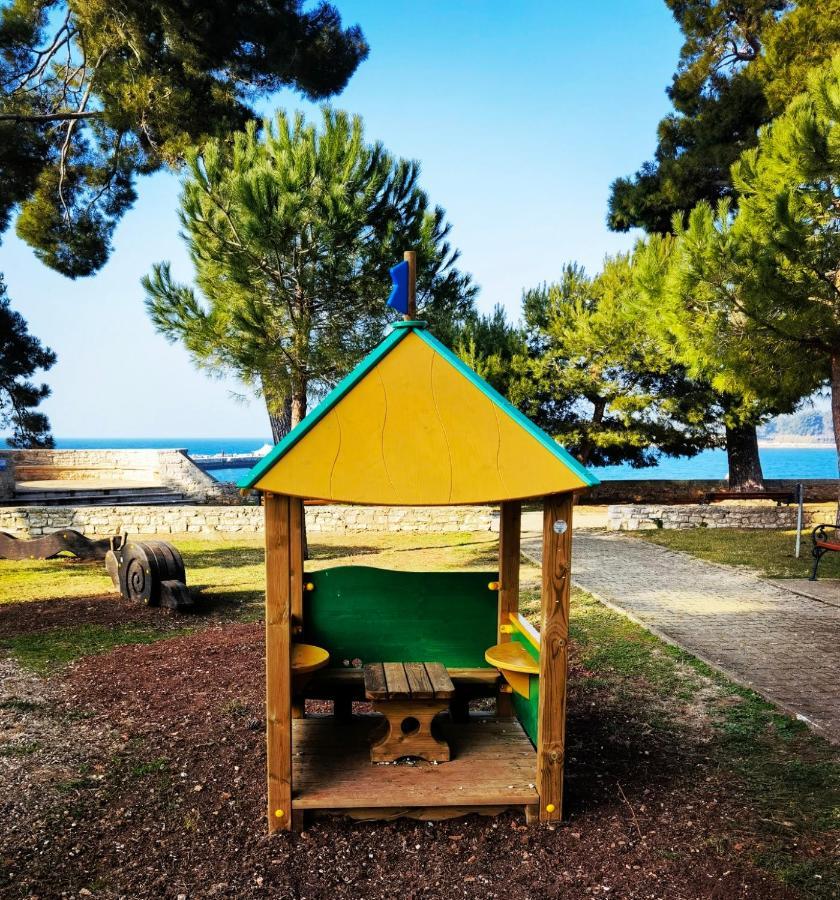 Emily Deluxe Superior 5 Star Studio Apartment, Your Piece Of Heaven With Sea & Park View Novigrad  Exterior photo
